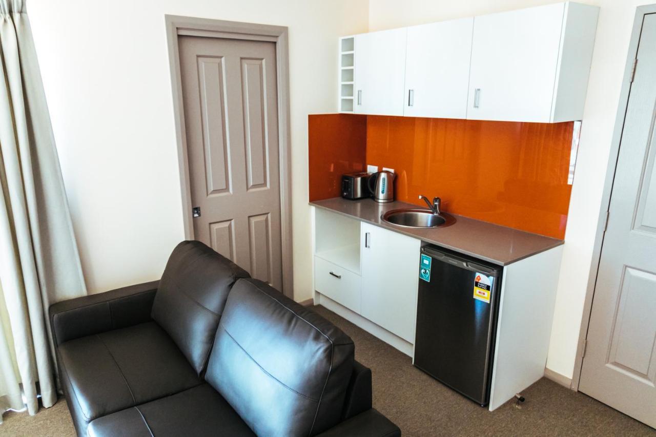 Broken Hill Outback Resort Bagian luar foto