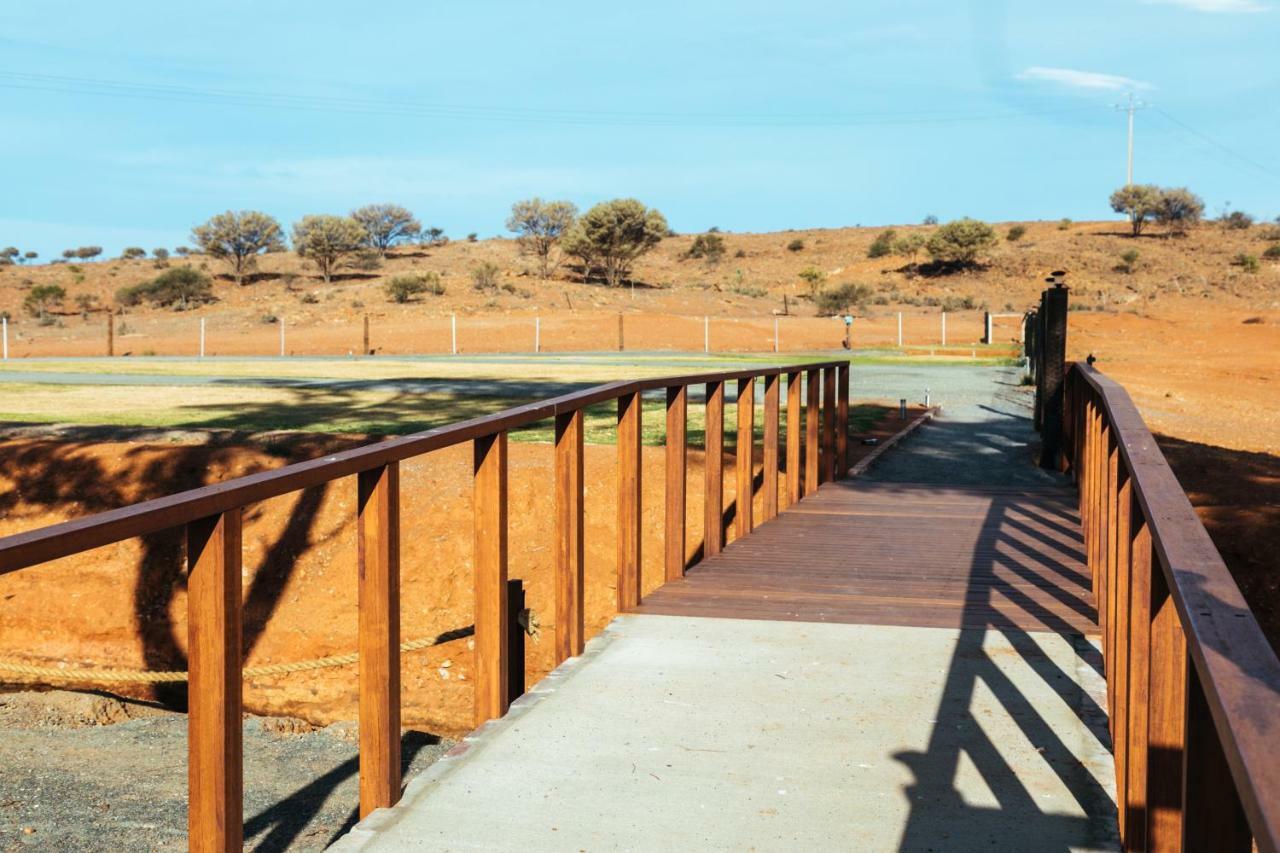 Broken Hill Outback Resort Bagian luar foto